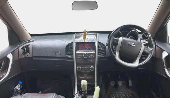 2013 Mahindra XUV500 W8, Diesel, Manual, 1,60,549 km, interior