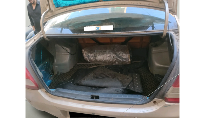 2011 Toyota Etios V, Petrol, Manual, 92,011 km, exterior