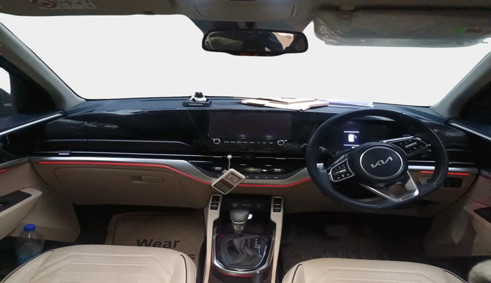 2023 KIA CARENS LUXURY PLUS 1.5 TURBO PETROL DCT 7 STR, Petrol, Automatic, 18,684 km, interior