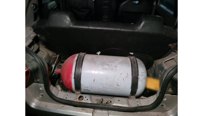 2018 Mahindra Kuv100 K2 TRIP CNG, Petrol, Manual, 63,415 km, exterior