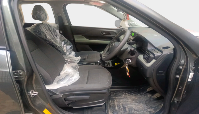 2025 Tata PUNCH Adventure (S), Petrol, Manual, 2,164 km, interior