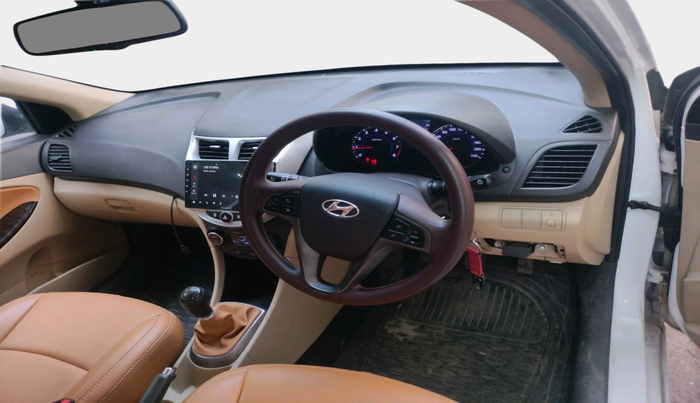 2016 Hyundai Verna 1.6 VTVT SX, Petrol, Manual, 39,579 km, interior