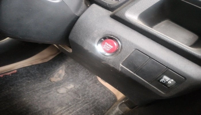 2016 Honda BR-V 1.5L I-VTEC V, Petrol, Manual, 43,808 km, interior