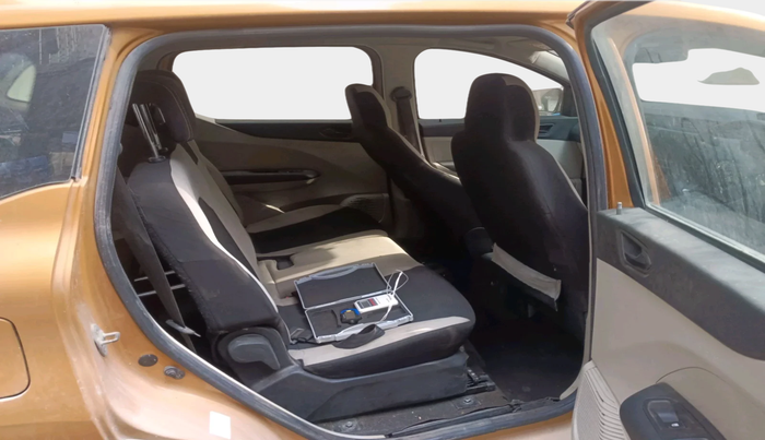 2020 Renault TRIBER RXT, Petrol, Manual, 95,161 km, interior