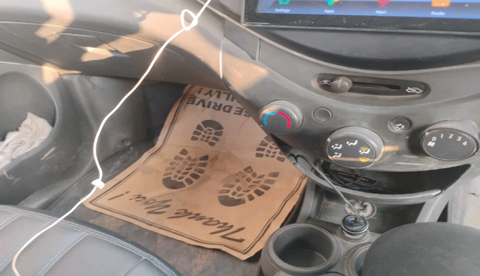 2012 Chevrolet Beat PS PETROL, Petrol, Manual, 3,23,303 km, interior