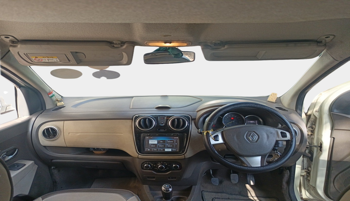 2015 Renault Lodgy 85 PS RXZ, Diesel, Manual, 1,16,035 km, interior