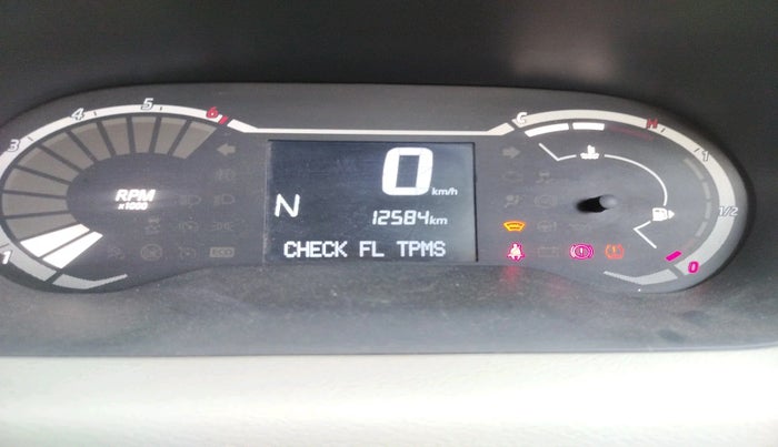 2024 Nissan MAGNITE  XE AMT EZ Shift, Petrol, Automatic, 12,584 km, interior