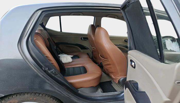 2012 Hyundai i10 MAGNA 1.1, Petrol, Manual, 31,572 km, interior