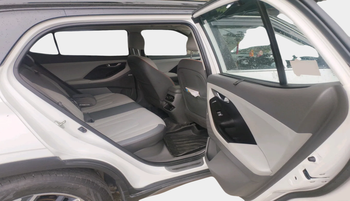 2024 Hyundai Creta SX (O) 1.5 DIESEL, Diesel, Manual, 33,827 km, interior