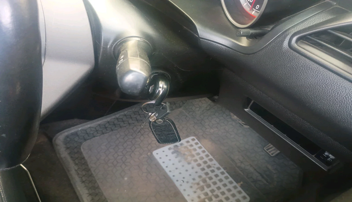 2019 Maruti Swift VXI AMT, Petrol, Automatic, 75,826 km, interior