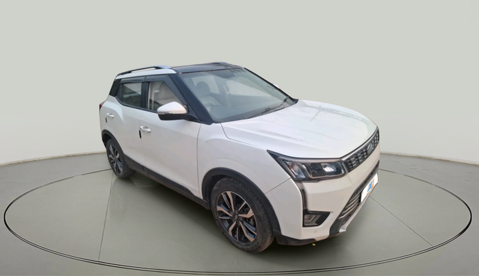 2019 Mahindra XUV300 W8 (O) 1.5 DIESEL, Diesel, Manual, 83,314 km, exterior