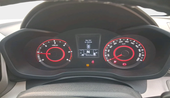 2019 Mahindra XUV300 W8 (O) 1.5 DIESEL, Diesel, Manual, 83,314 km, interior