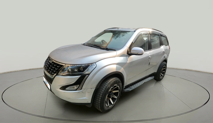 2018 Mahindra XUV500 W7, Diesel, Manual, 63,512 km, exterior