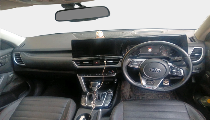 2021 KIA SELTOS GTX PLUS AT 1.5 DIESEL, Diesel, Automatic, 1,61,187 km, interior