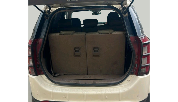 2012 Mahindra XUV500 W8, Diesel, Manual, 1,81,999 km, exterior