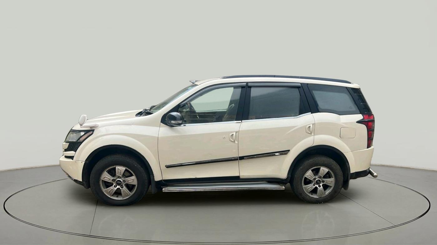 2012 Mahindra XUV500 W8, Diesel, Manual, 1,81,999 km, exterior