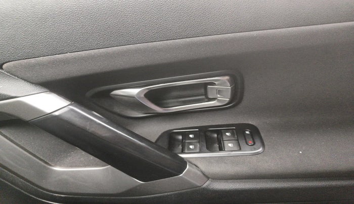 2020 Tata Harrier XT PLUS 2.0L KRYOTEC, Diesel, Manual, 67,917 km, interior
