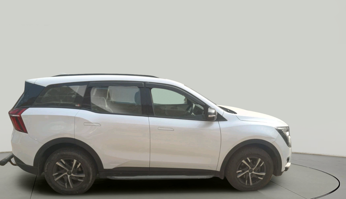 2023 Mahindra XUV700 AX 5 P MT 7 STR, Petrol, Manual, 24,158 km, exterior