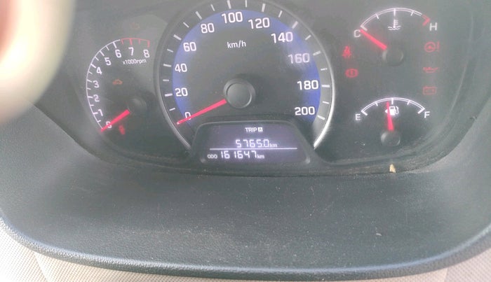 2015 Hyundai Xcent S (O) 1.2, Petrol, Manual, 1,61,647 km, interior