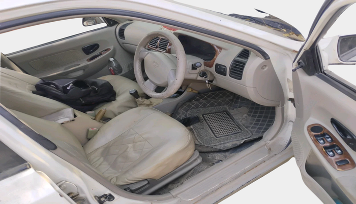2011 Hyundai Accent GLE, CNG, Manual, 1,19,429 km, interior