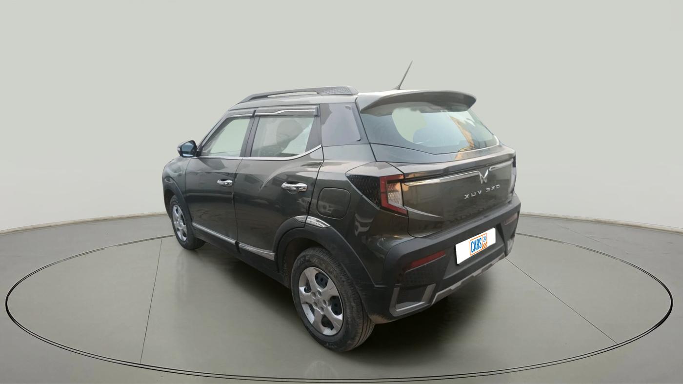 2024 Mahindra XUV 3XO MX3 1.2 L TCMPFi, Petrol, Manual, 13,656 km, exterior