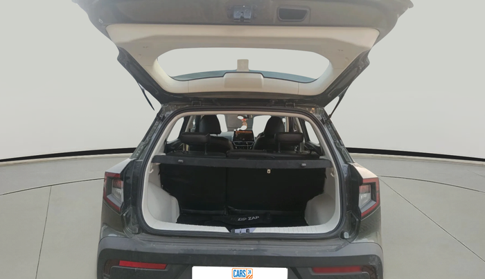 2024 Mahindra XUV 3XO MX3 1.2 L TCMPFi, Petrol, Manual, 13,656 km, exterior