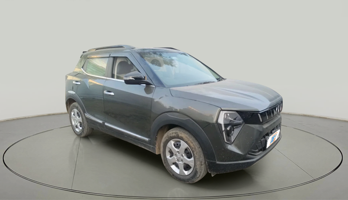 2024 Mahindra XUV 3XO MX3 1.2 L TCMPFi, Petrol, Manual, 13,656 km, exterior