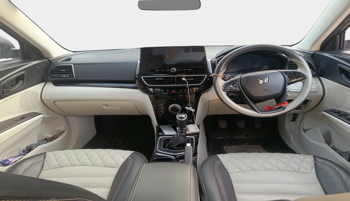 2024 Mahindra XUV 3XO MX3 1.2 L TCMPFi, Petrol, Manual, 13,656 km, interior
