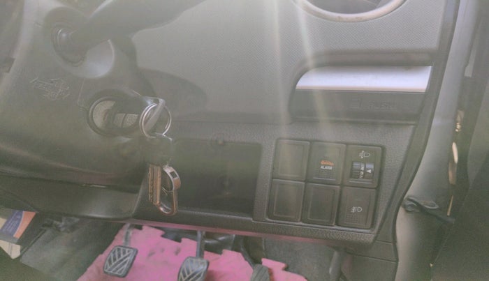 2012 Maruti Wagon R 1.0 VXI, Petrol, Manual, 75,016 km, interior