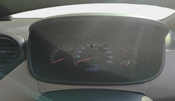 2014 Hyundai Xcent S 1.2, Petrol, Manual, 1,07,945 km, interior