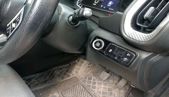 2023 KIA SONET HTK PLUS 1.0 IMT, Petrol, Manual, 32,769 km, interior