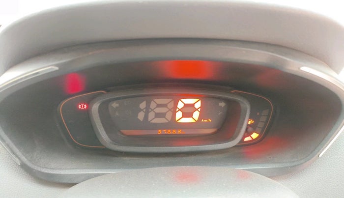 2017 Renault Kwid RXT 1.0 (O), Petrol, Manual, 37,663 km, interior