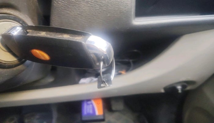 2017 Datsun Go Plus T, Petrol, Manual, 96,920 km, interior