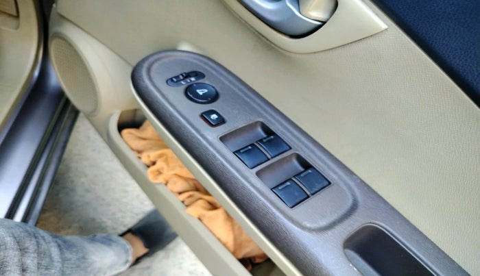 2013 Honda Brio VX AT, Petrol, Automatic, 45,883 km, interior