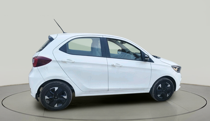 2025 Tata Tiago XTA PETROL, Petrol, Automatic, 1,568 km, exterior