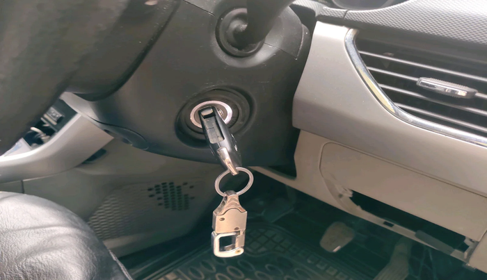 2018 Tata NEXON XT DIESEL, Diesel, Manual, 1,04,973 km, interior