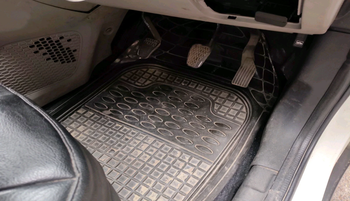 2018 Tata NEXON XT DIESEL, Diesel, Manual, 1,04,973 km, interior