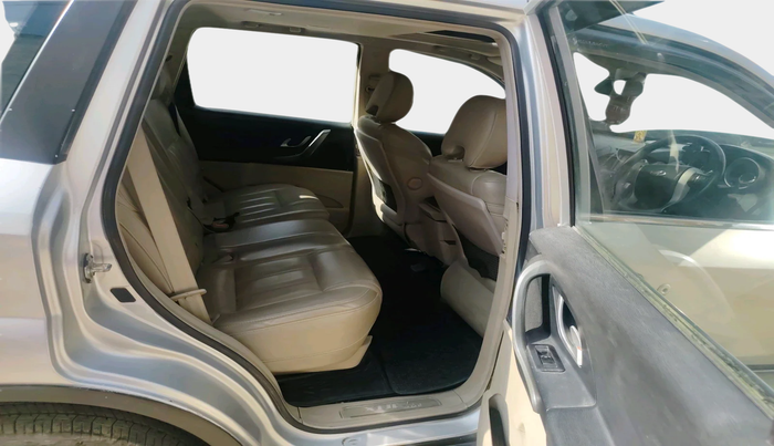 2017 Mahindra XUV500 W10 1.99, Diesel, Manual, 28,987 km, interior