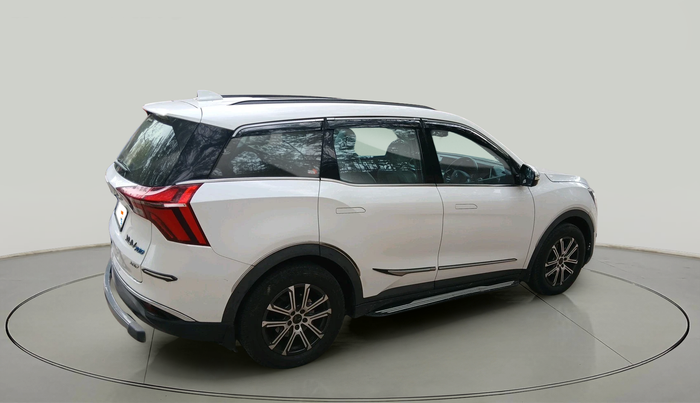 2023 Mahindra XUV700 AX 7 P MT 7 STR, Petrol, Manual, 20,038 km, exterior