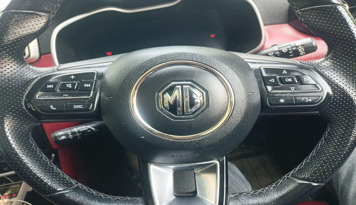 2022 MG ASTOR SAVVY 1.5 CVT S RED, Petrol, Automatic, 32,587 km, interior