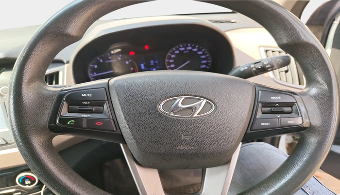 2015 Hyundai Creta SX PLUS 1.6 PETROL, Petrol, Manual, 1,00,773 km, interior