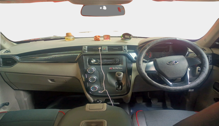 2017 Mahindra Kuv100 K2 6 STR, Petrol, Manual, 27,610 km, interior