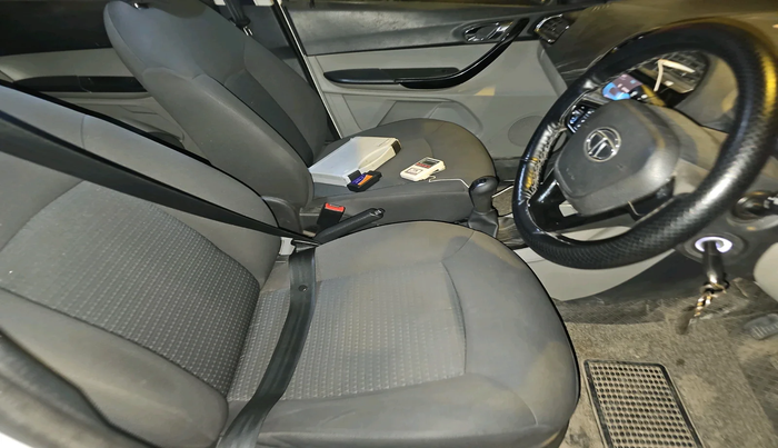 2019 Tata Tiago XZ PLUS PETROL, Petrol, Manual, 1,00,609 km, interior