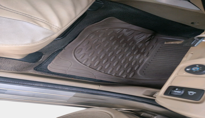 2010 Honda City 1.5L I-VTEC S MT, Petrol, Manual, 1,22,195 km, interior