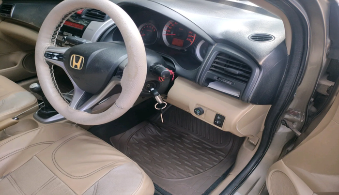 2010 Honda City 1.5L I-VTEC S MT, Petrol, Manual, 1,22,195 km, interior