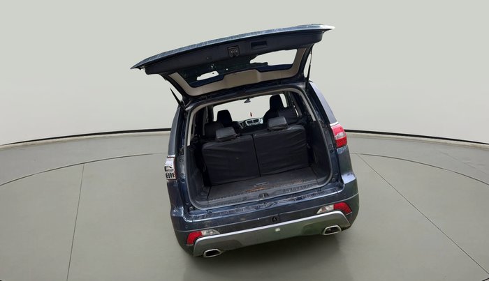 2019 Tata Hexa XM PLUS 4X2 7 STR, Diesel, Manual, 93,979 km, exterior