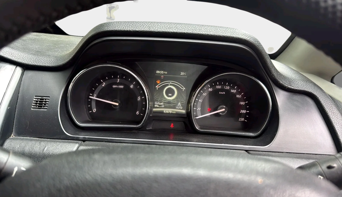 2019 Tata Hexa XM PLUS 4X2 7 STR, Diesel, Manual, 93,979 km, interior