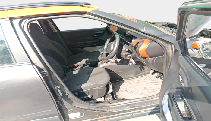 2023 CITROEN C3 SHINE 1.2 DUAL TONE , Petrol, Manual, 11,699 km, interior