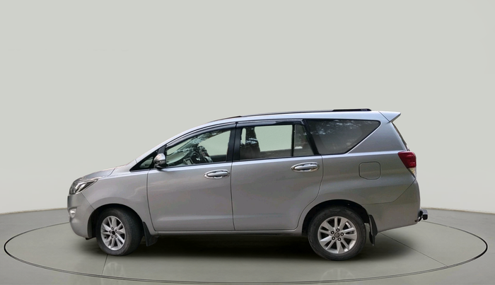 2017 Toyota Innova Crysta 2.4 G 7 STR, Diesel, Manual, 1,37,446 km, exterior