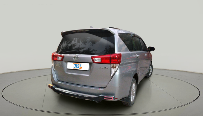 2017 Toyota Innova Crysta 2.4 G 7 STR, Diesel, Manual, 1,37,446 km, exterior